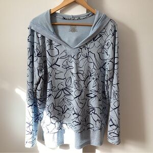 Cuddl Duds Light Blue Floral Sweatshirt Sz L (more like XL)
